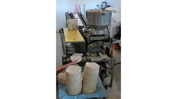 proceso-de-elaboracion-de-tortillas-en-maquina.